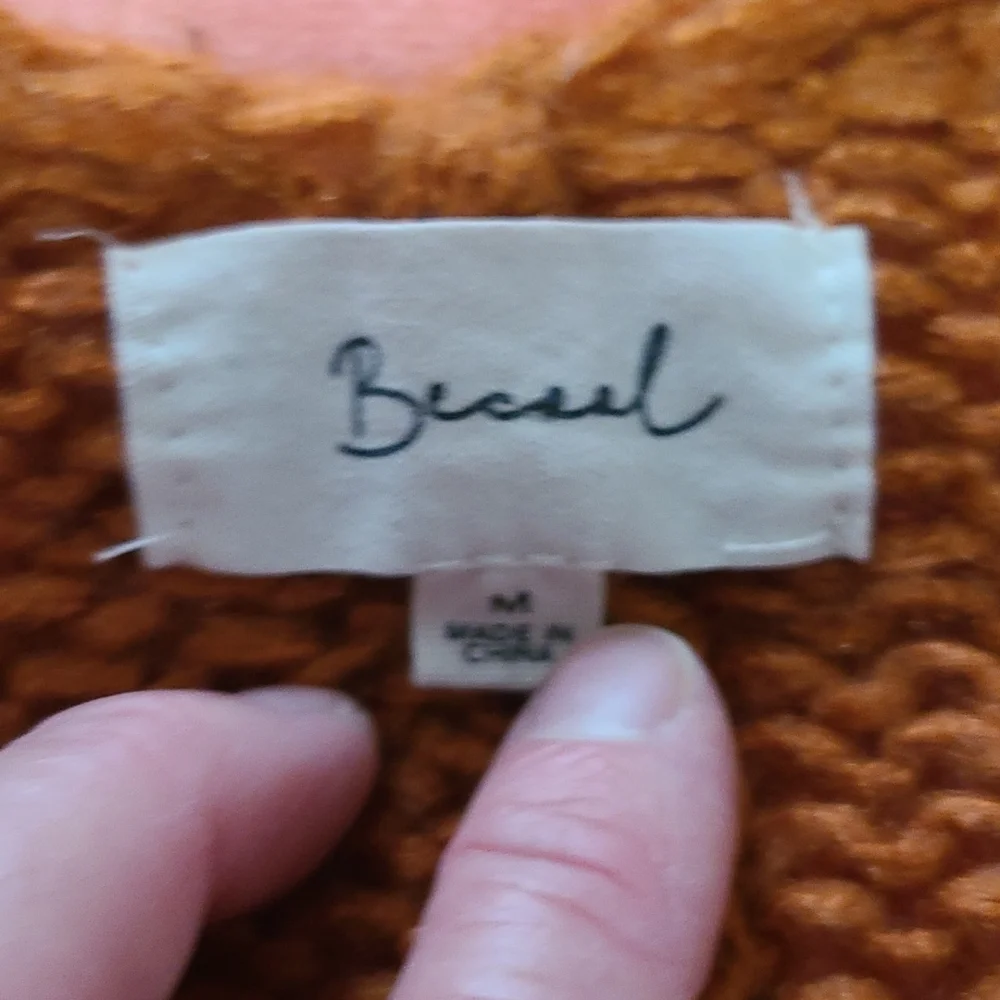 Sweater - Picture 3 of 6